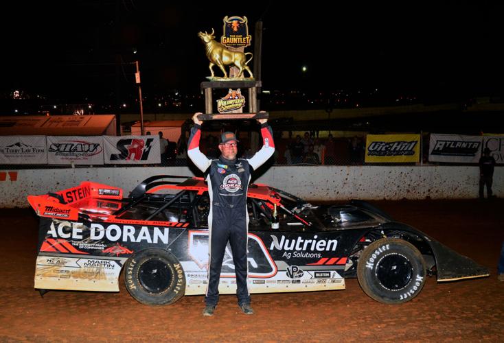 jonathan davenport wins gauntlet finale volunteer 01